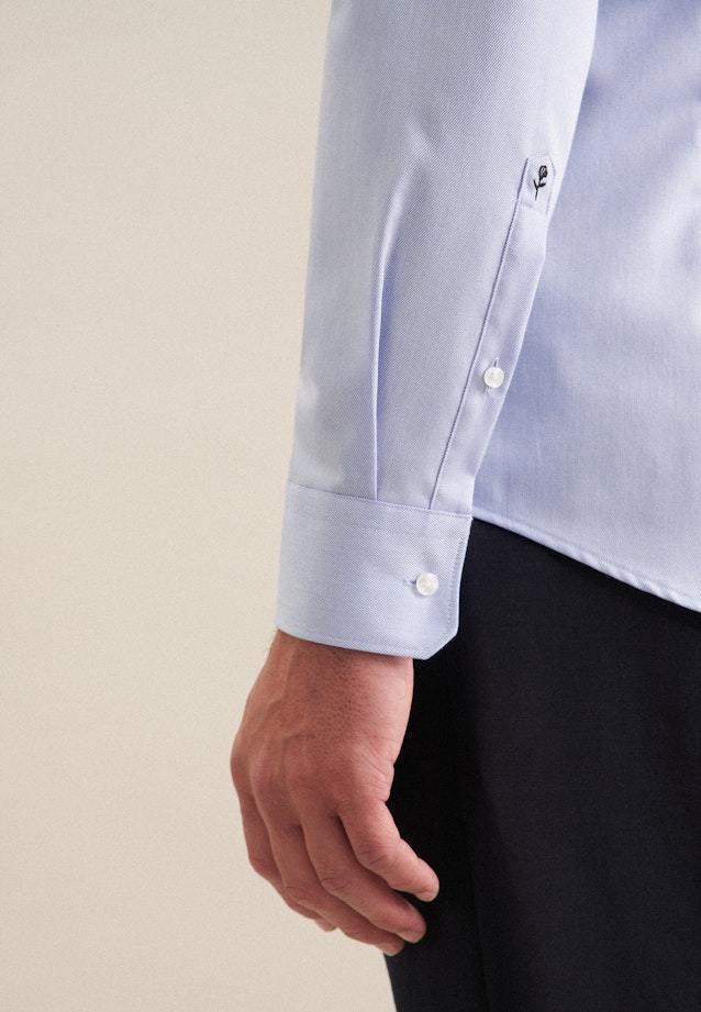 Shaped Chemise d'affaires Uni in Bleu Moyen |  Seidensticker Onlineshop