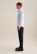 Shaped Chemise d'affaires Uni in Bleu Moyen |  Seidensticker Onlineshop