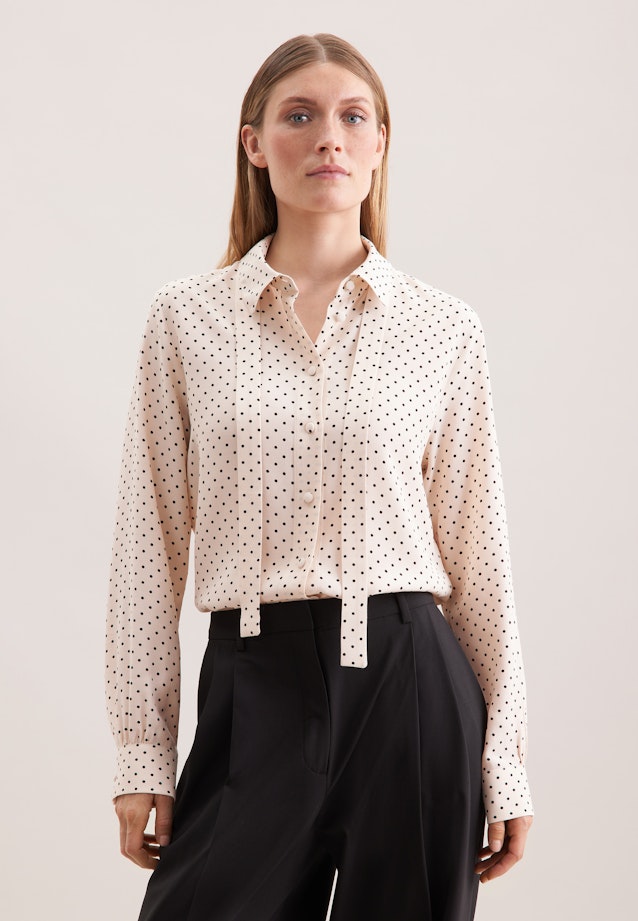 Hemdbluse aus Viskose mit abnehmbarer Schluppe in Weiß |  Seidensticker Onlineshop