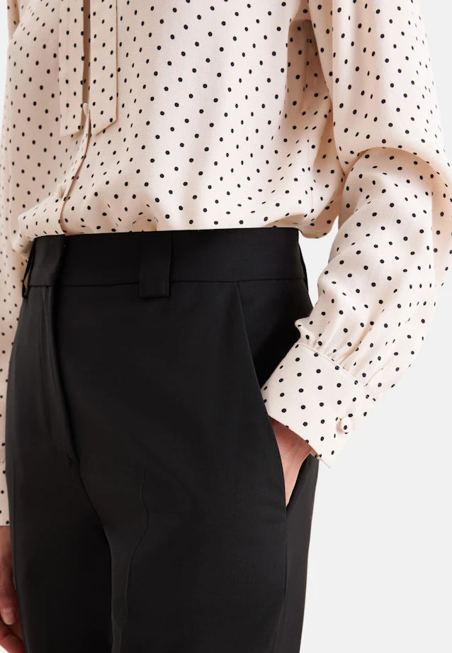 Hemdbluse aus Viskose mit abnehmbarer Schluppe in Beige |  Seidensticker Onlineshop