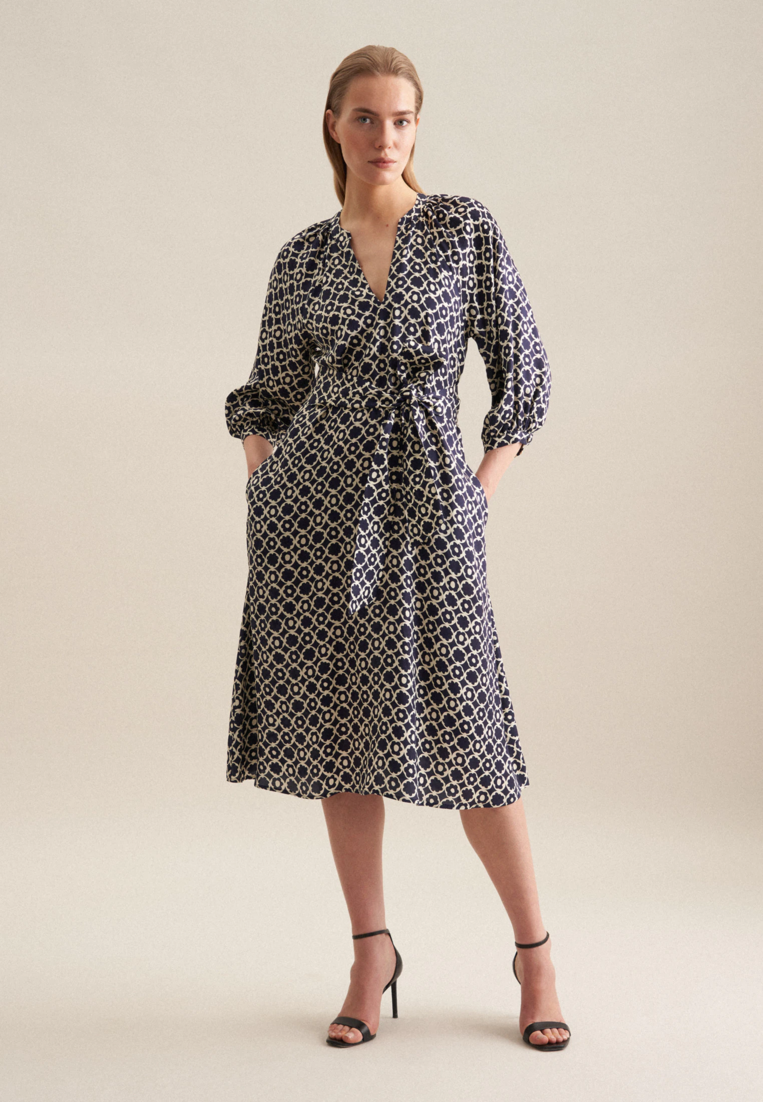 Kleid Druck Blau 40