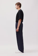 Wide-Leg Chino mit Bundfalten und adjustable waist in Dunkelblau |  Seidensticker Onlineshop