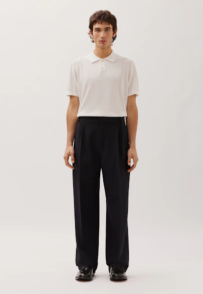 Wide-Leg Chino mit Bundfalten und adjustable waist in Schwarz |  Seidensticker Onlineshop