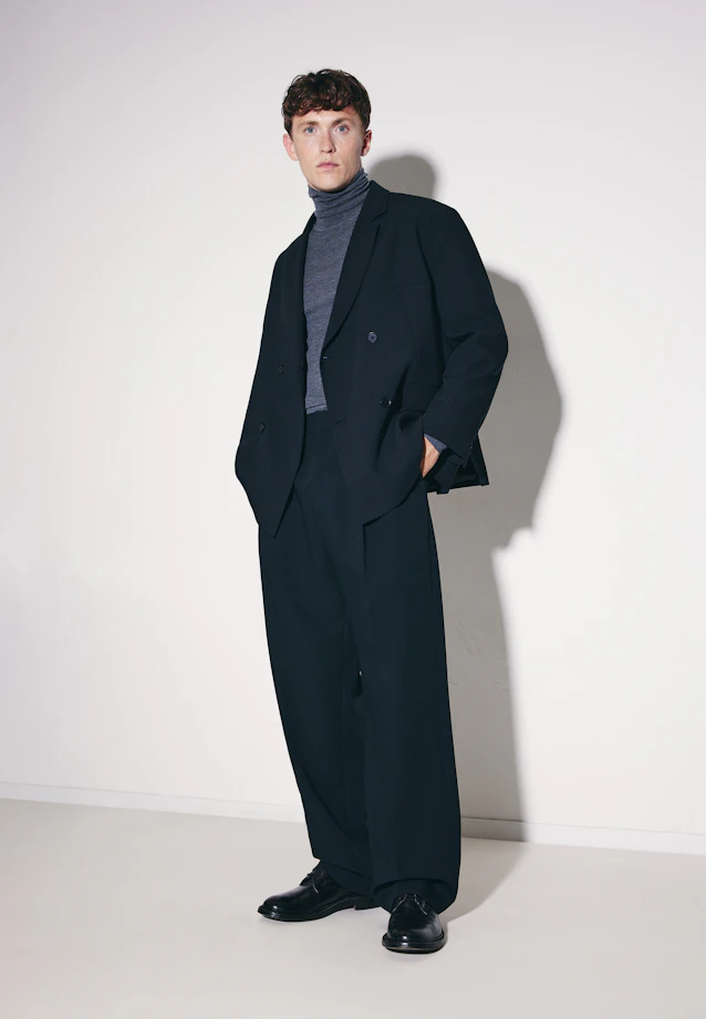 Wide-Leg Chino mit Bundfalten und adjustable waist in Schwarz |  Seidensticker Onlineshop