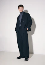 Wide-Leg Chino mit Bundfalten und adjustable waist in Schwarz |  Seidensticker Onlineshop