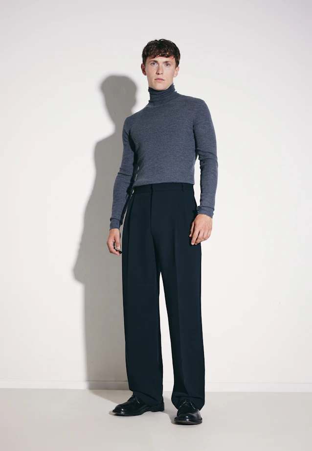 Wide-Leg Chino mit Bundfalten und adjustable waist in Schwarz |  Seidensticker Onlineshop