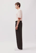 Wide-Leg Chino mit Bundfalten und adjustable waist in Braun |  Seidensticker Onlineshop