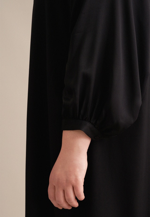 Curvy Robe Regular Manche Longue in Noir |  Seidensticker Onlineshop