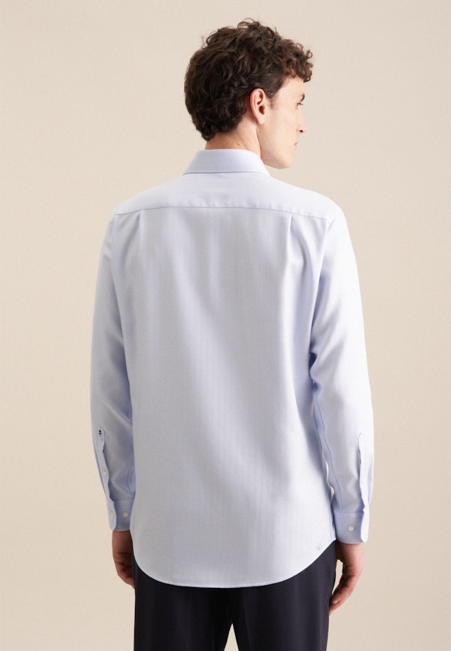 Non-iron Herringbone pattern Business Shirt in Regular with Kent-Collar in Light Blue | Seidensticker online shop