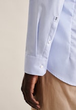 Shaped Chemise d'affaires Uni in Bleu Moyen |  Seidensticker Onlineshop