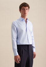 Regular Chemise d'affaires Uni in Bleu Clair |  Seidensticker Onlineshop