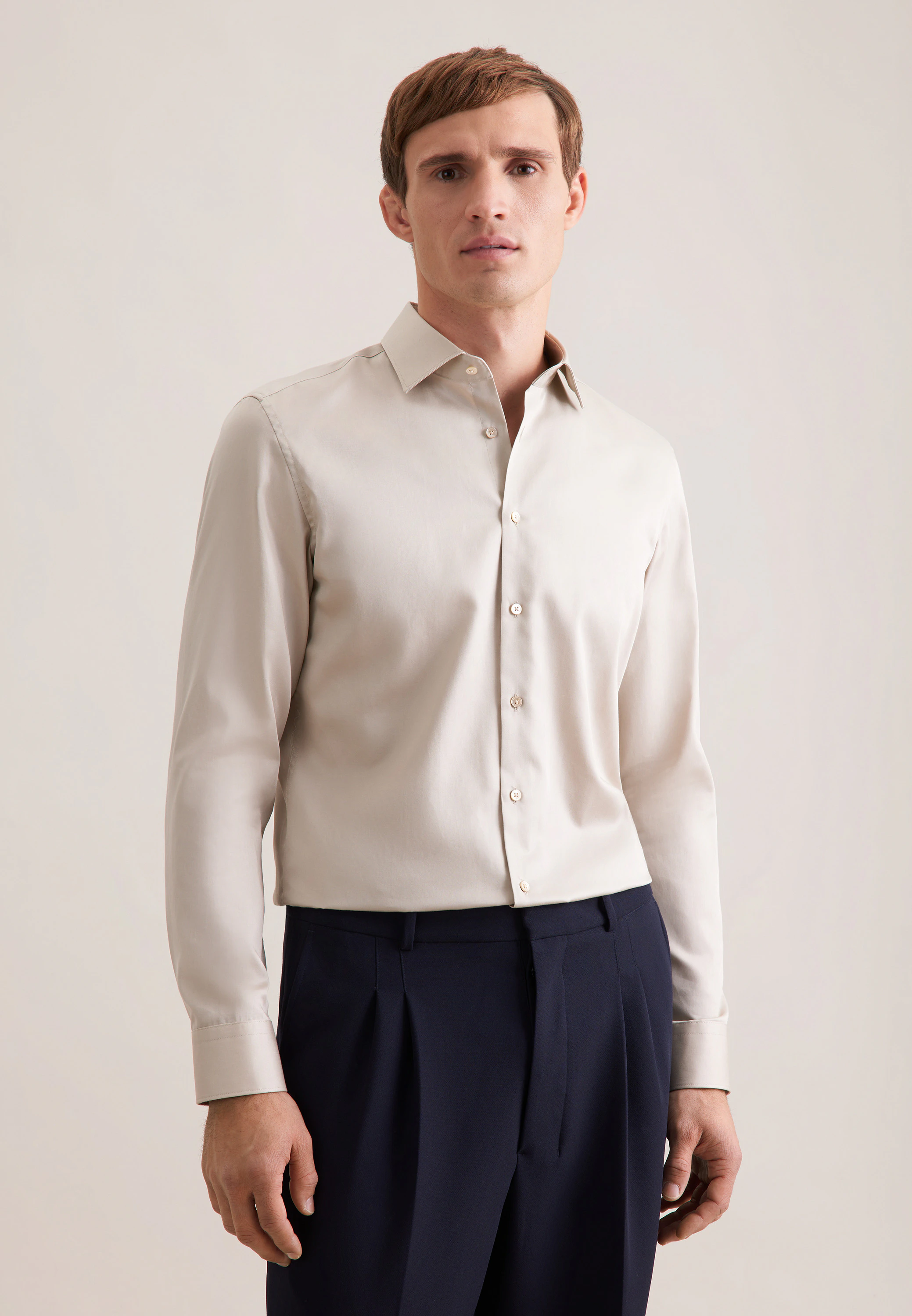 Shaped Business Hemd Uni Beige