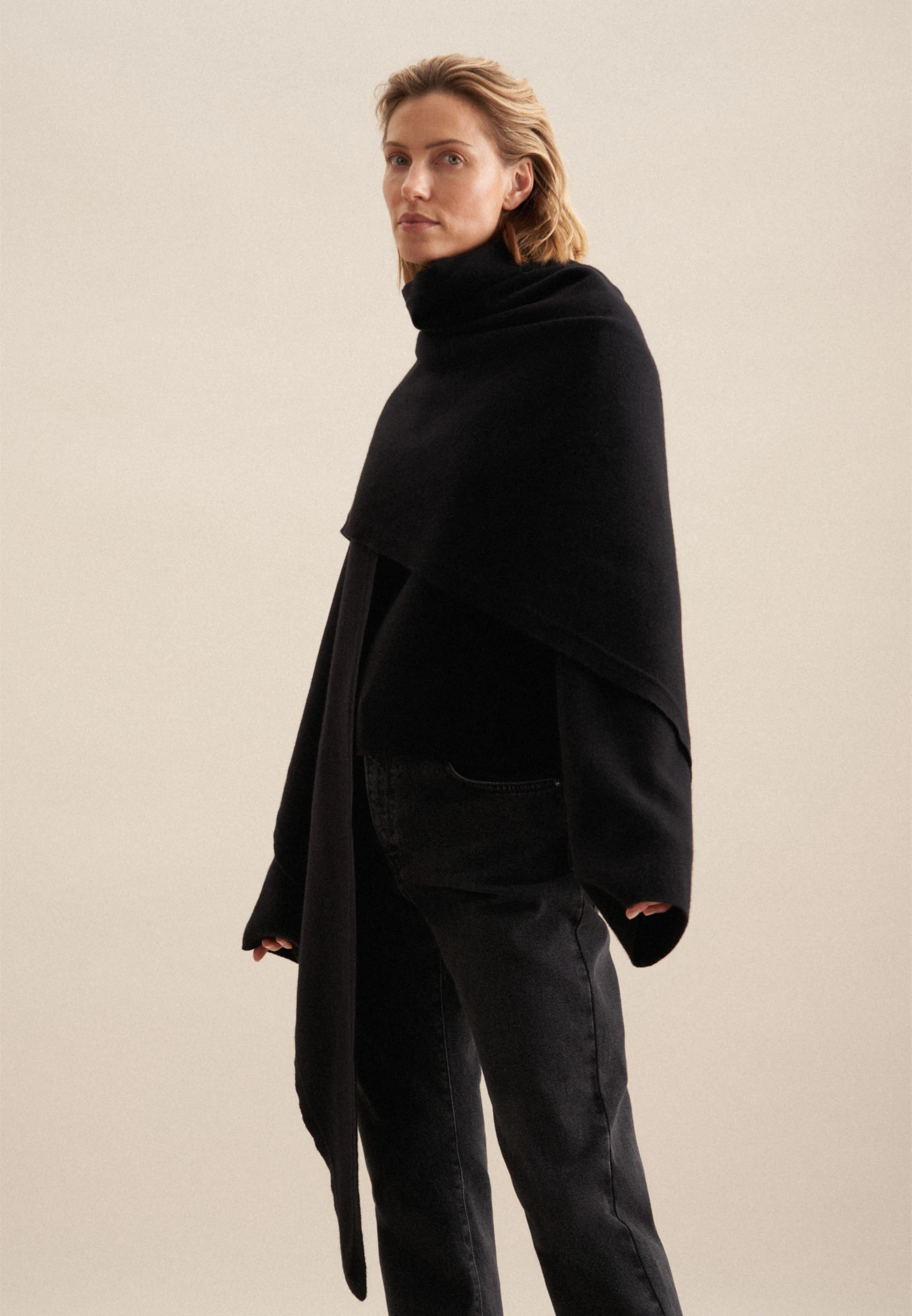 Regular Tuch Schwarz