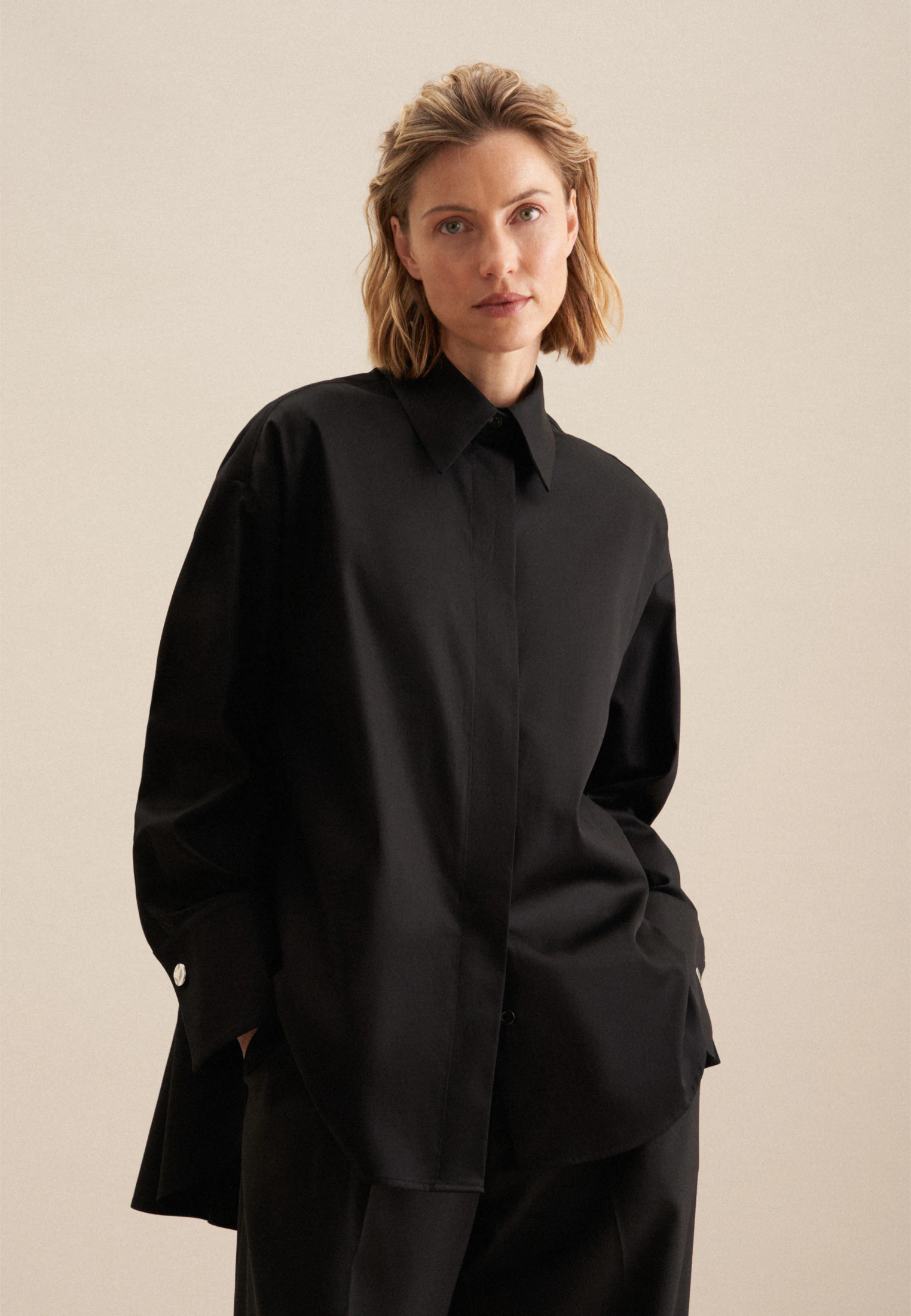 Longbluse Uni Schwarz
