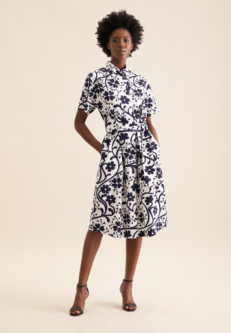 Kleid Druck
