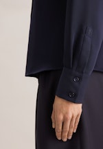 Hemdbluse aus fließender ware in Dunkelblau |  Seidensticker Onlineshop