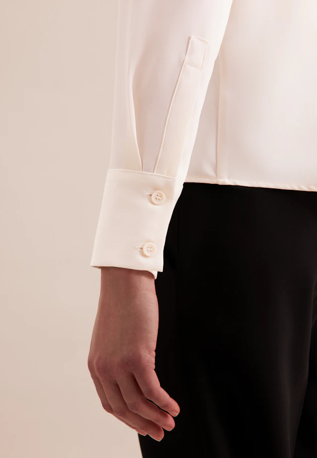 Hemdbluse aus fließender ware in Off-White |  Seidensticker Onlineshop