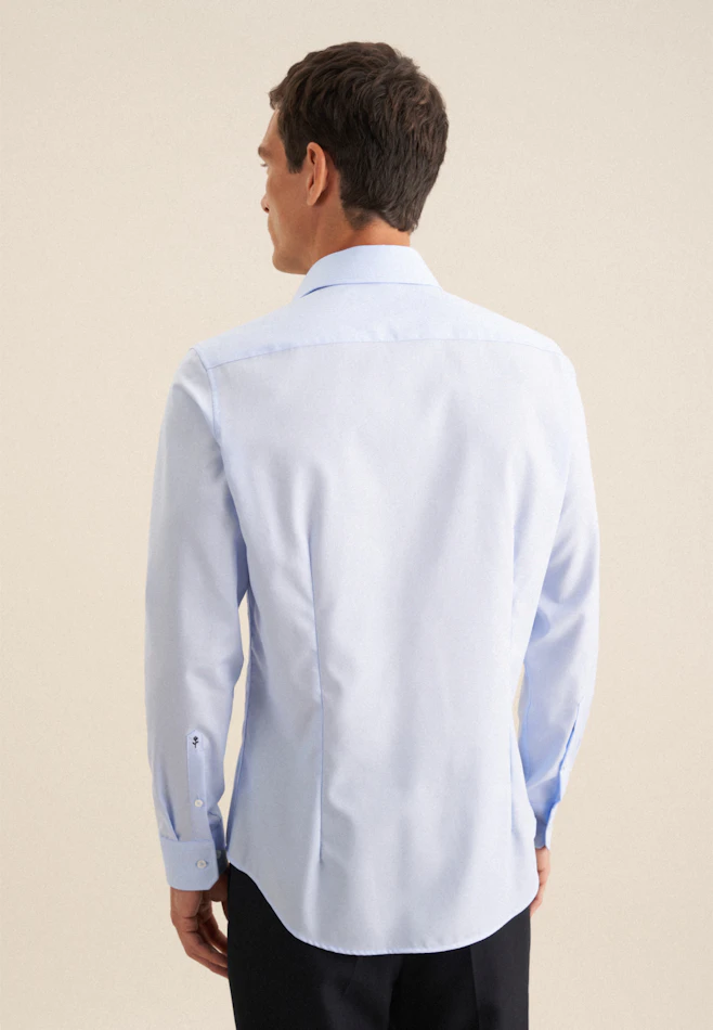 Shaped Chemise d'affaires Uni dans Bleu Moyen | Boutique en ligne Seidensticker