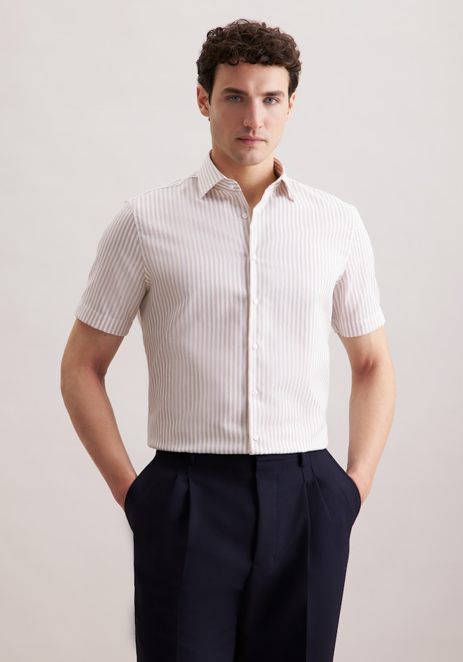 Shaped Chemise d'affaires rayures dans Beige | Boutique en ligne Seidensticker