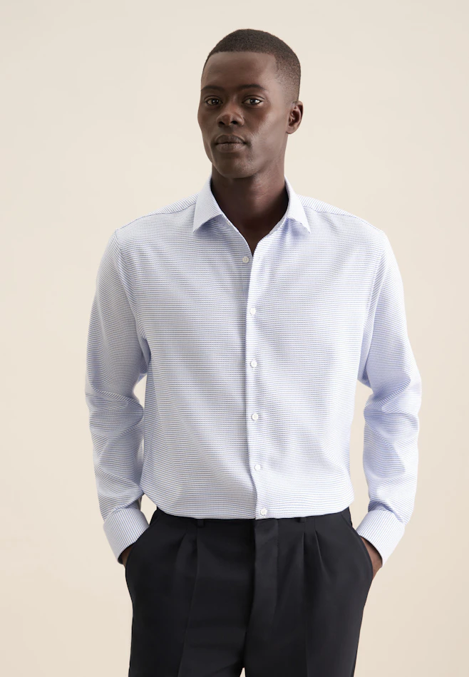 Shaped Business shirt Structure in Light Blue | Seidensticker online shop
