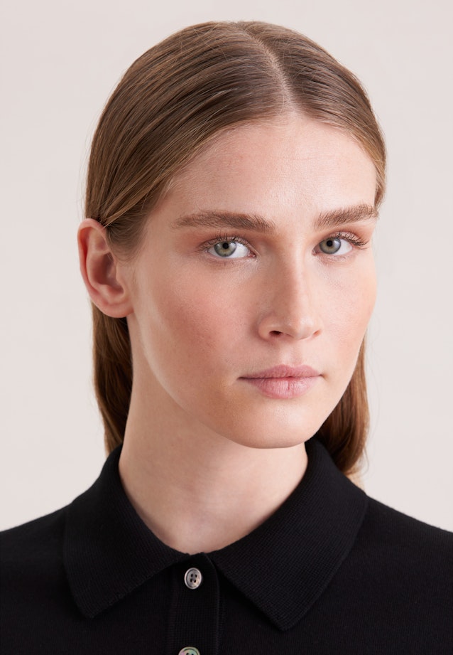 Leichtes Strick Poloshirt aus Wolle und Seide in Schwarz |  Seidensticker Onlineshop