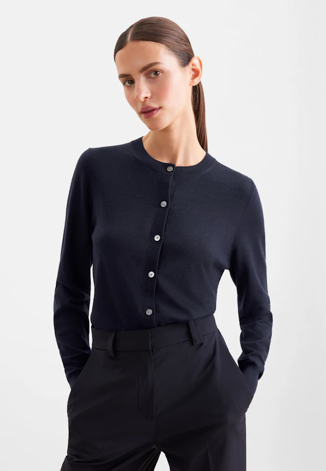 Leichter Strick Cardigan aus Wolle und Seide in Dunkelblau | Seidensticker Onlineshop