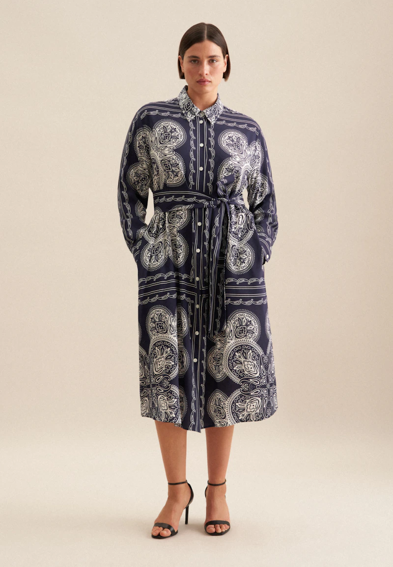 Kleid Tuchprint