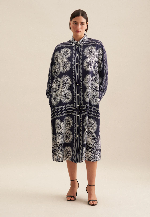 Kleid Tuchprint in Dunkelblau |  Seidensticker Onlineshop