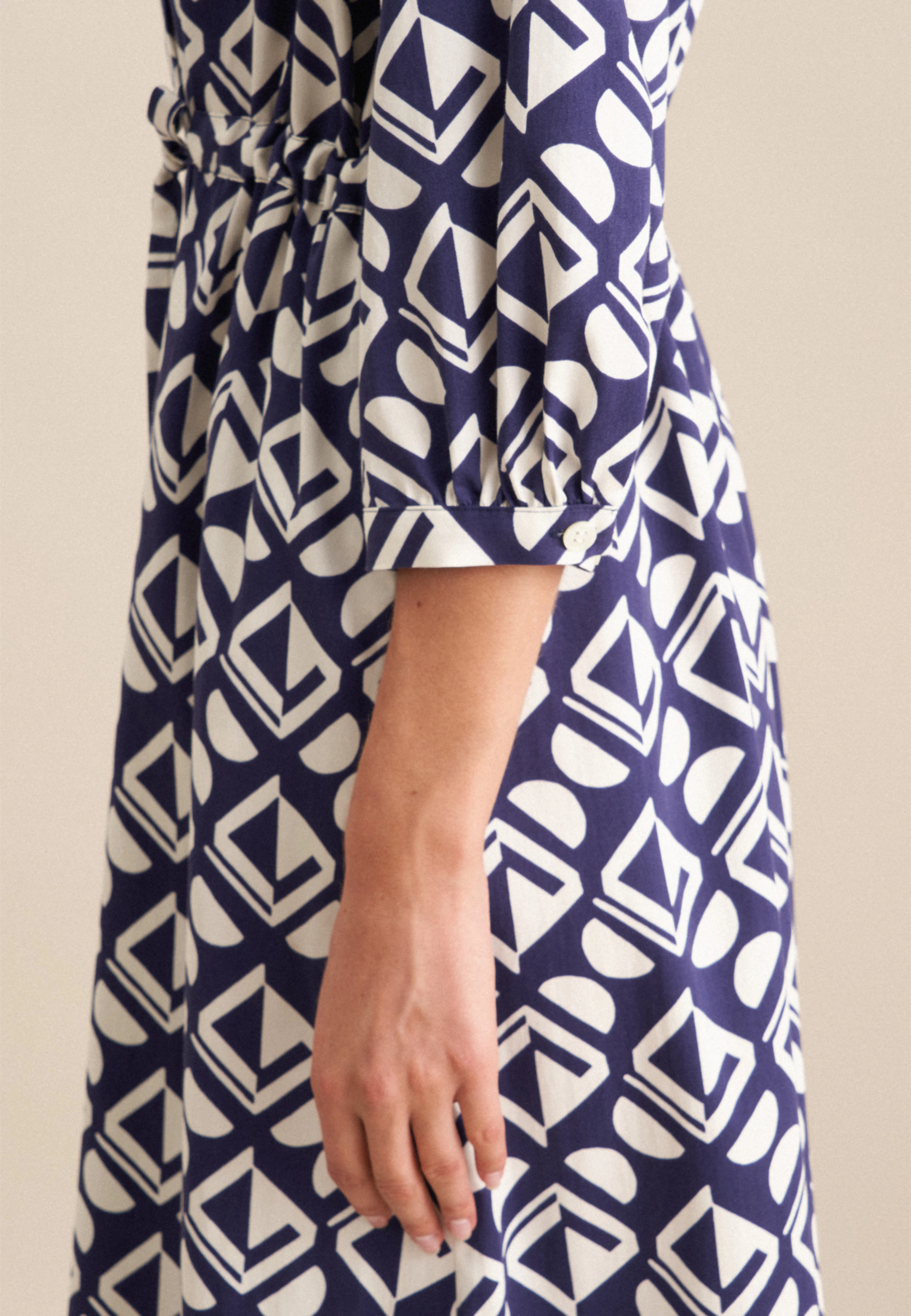 Women Dress Geometric patterns medium blue | Seidensticker