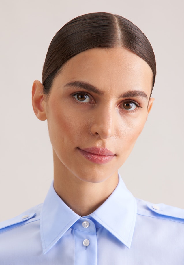 Slim Pilotenbluse Uni in Hellblau |  Seidensticker Onlineshop