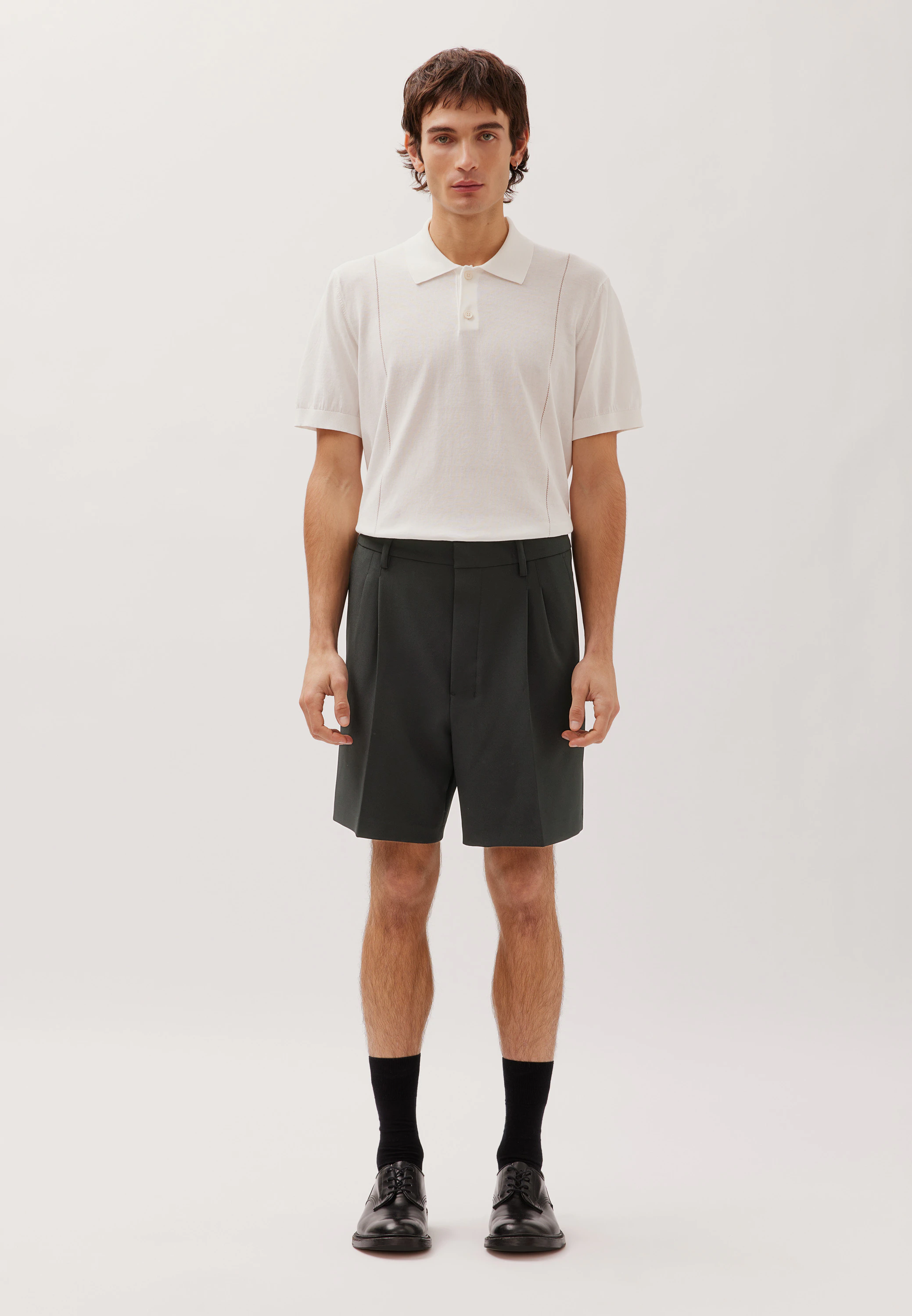 Shorts mit Bundfalten Schwarz