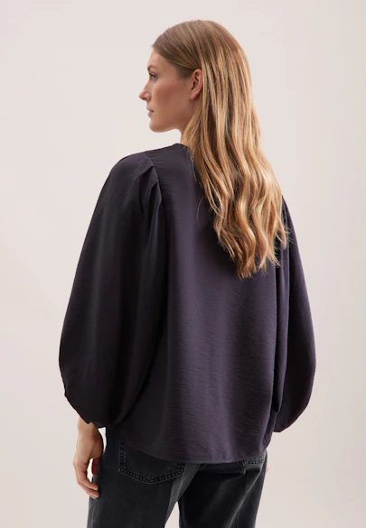 Blouse shirt with volume sleeves made of textured viscose in Grey |  Seidensticker Onlineshop