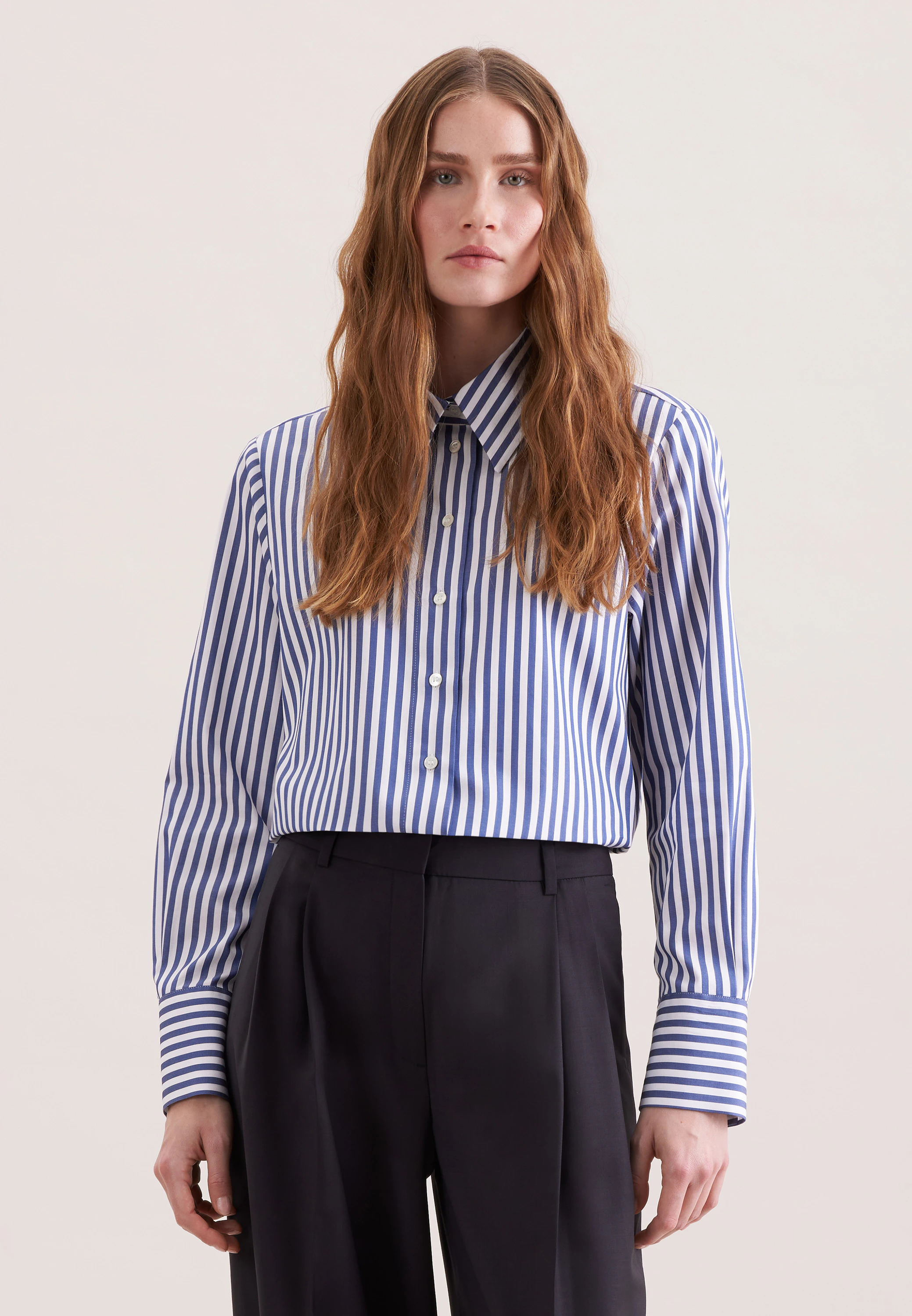 Hemdbluse in A- Linie aus Twill mit langer Manschette Blau 44