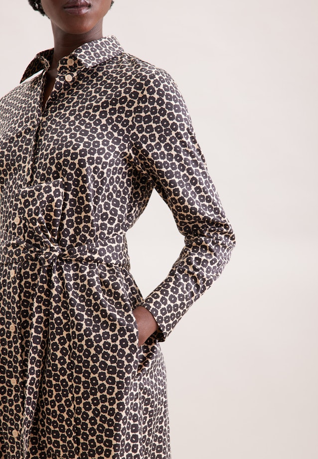 Hemdblusenkleid aus Baumwollsatin mit Print in Weiß |  Seidensticker Onlineshop
