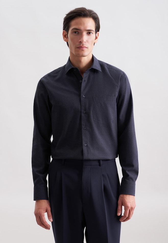 Regular Chemise en flanelle Uni dans Bleu Foncé | Boutique en ligne Seidensticker