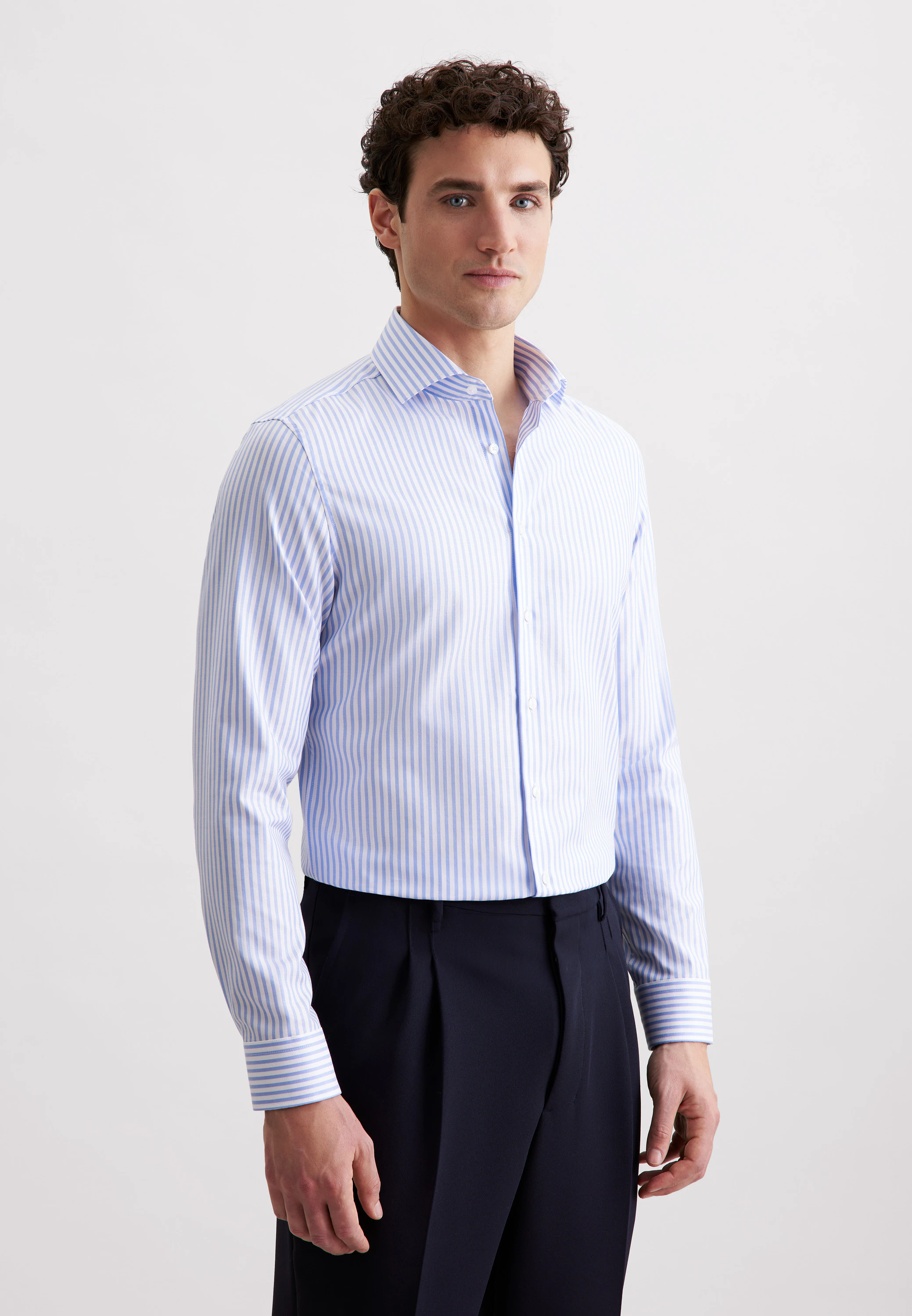 Shaped Business Hemd Gestreift Blau 45