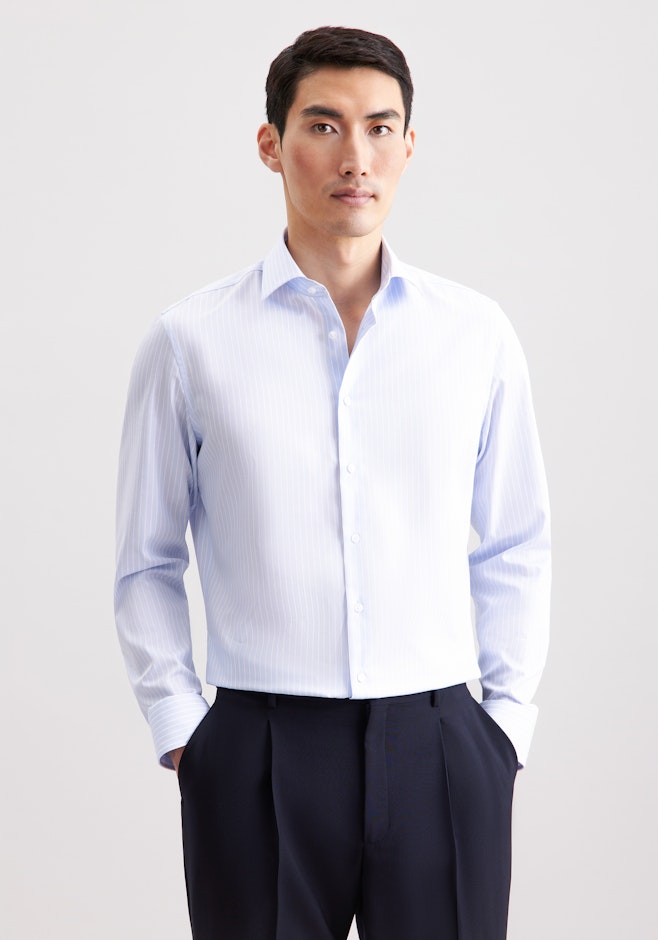 Shaped Business Hemd Gestreift in Hellblau | Seidensticker Onlineshop