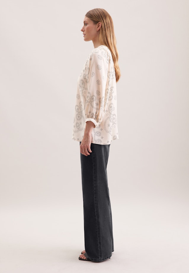 Shirtbluse mit Bandana- Print aus Viskosesatin in Ecru |  Seidensticker Onlineshop