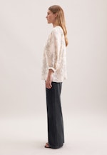 Shirtbluse mit Bandana- Print aus Viskosesatin in Ecru |  Seidensticker Onlineshop