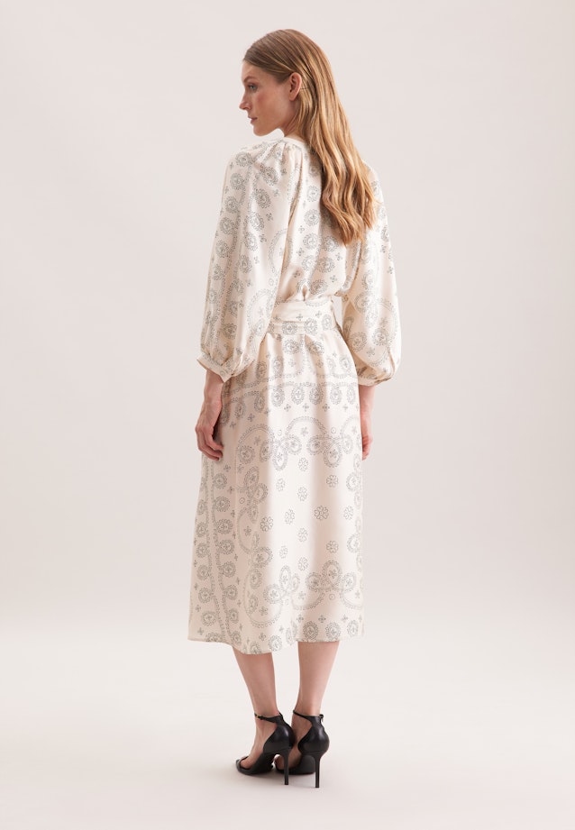 Blusenkleid mit Bandana- Print aus Viskosesatin in Ecru |  Seidensticker Onlineshop