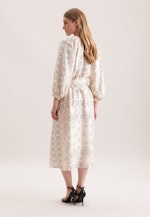 Blusenkleid mit Bandana- Print aus Viskosesatin in Ecru |  Seidensticker Onlineshop