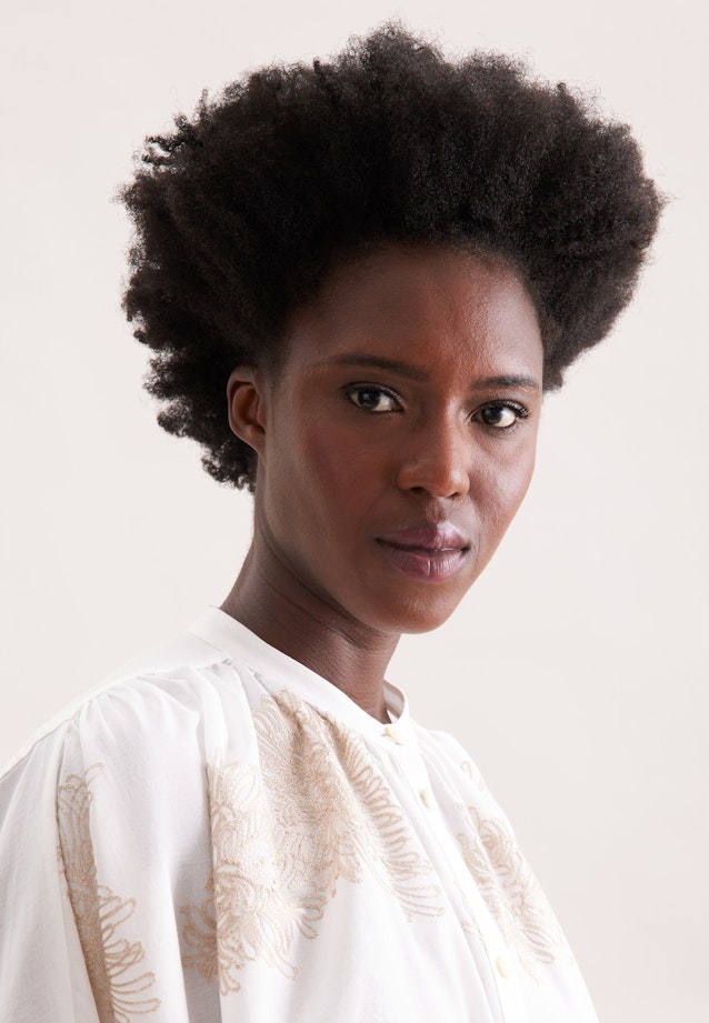 Stickerei Bluse mit Fledermausärmeln in Ecru |  Seidensticker Onlineshop