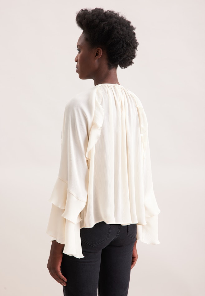 Raglanbluse mit Volants aus fließendem Crêpe in Weiß | Seidensticker Onlineshop