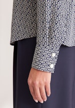 Hemdbluse aus Viskose mit Print in Dunkelblau |  Seidensticker Onlineshop