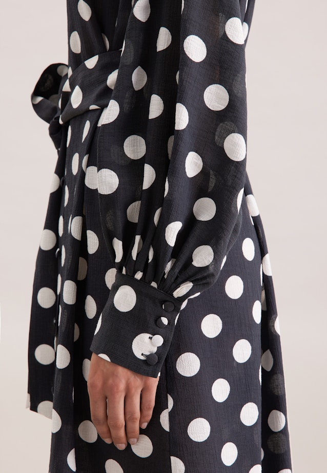 Blusenkleid in strukturierter Ware mit Tupfenprint in Schwarz |  Seidensticker Onlineshop