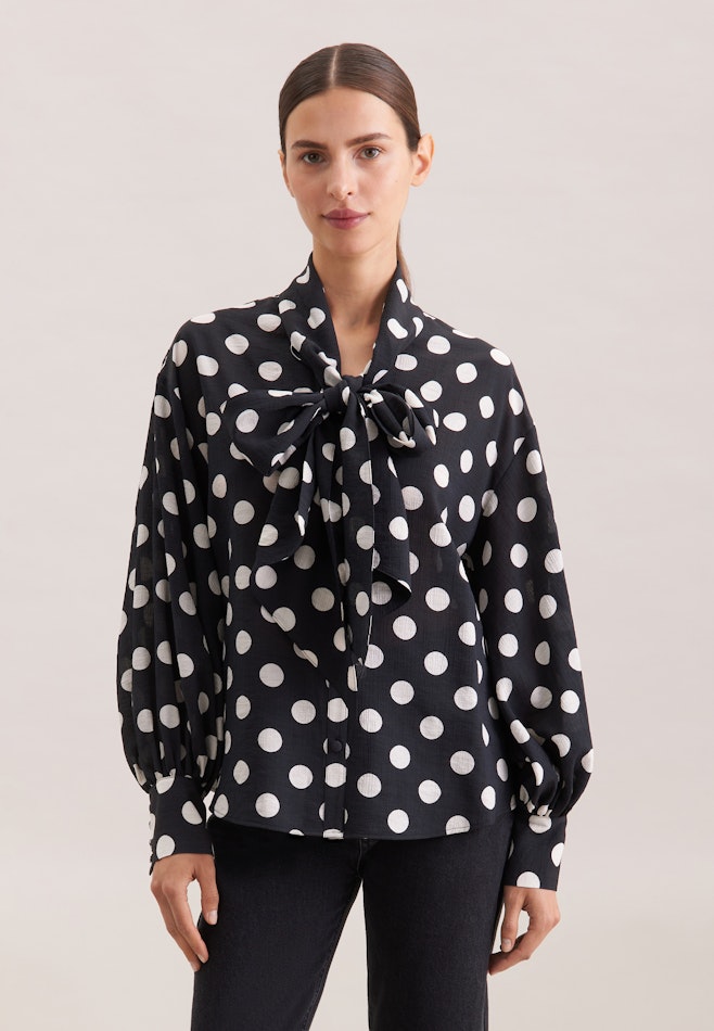 Schluppenbluse in strukturierter Ware mit Tupfenprint in Schwarz | Seidensticker Onlineshop