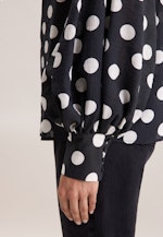 Schluppenbluse in strukturierter Ware mit Tupfenprint in Schwarz |  Seidensticker Onlineshop