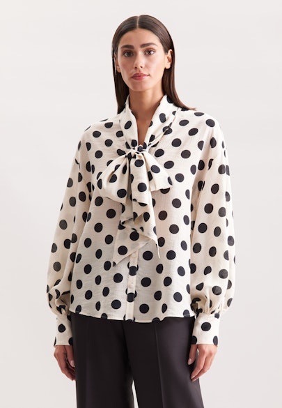 Schluppenbluse in strukturierter Ware mit Tupfenprint in Ecru |  Seidensticker Onlineshop