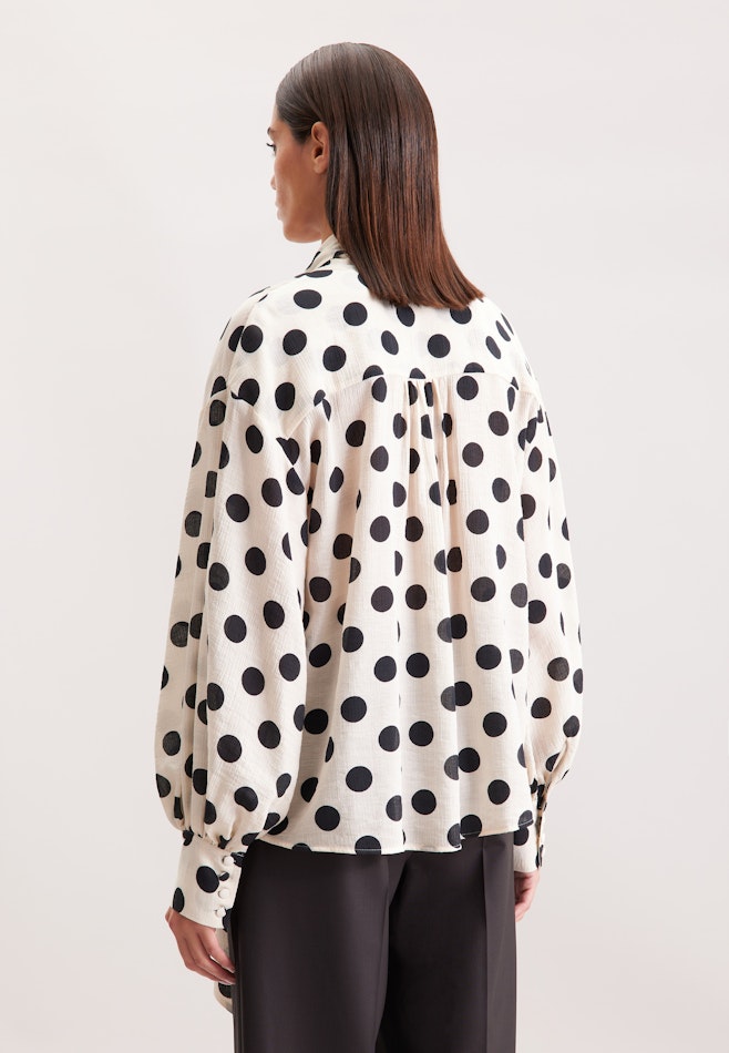 Chemisier nœud en tissu texturé avec imprimé à pois dans Ecru | Boutique en ligne Seidensticker