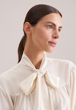 Schluppenbluse aus Viskose- Chiffon in Ecru |  Seidensticker Onlineshop